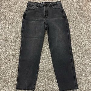 Hollister Ultra High-Rise Black Mom Jeans Size 11